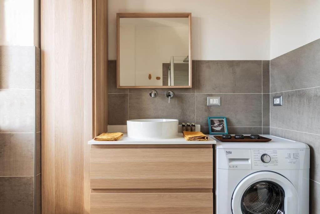 Schiavoni Flexyrent Wifi Apartment มิลาน ภายนอก รูปภาพ